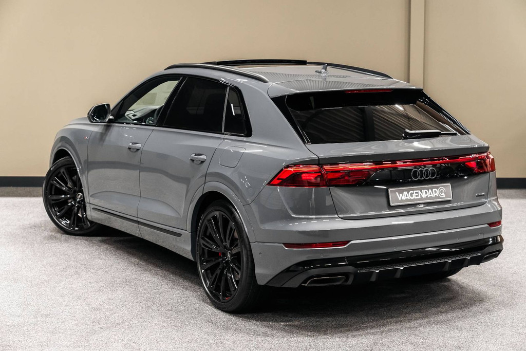 Audi Q8 60 TFSIe Competition 53551615-1.jpg | WagenparQ